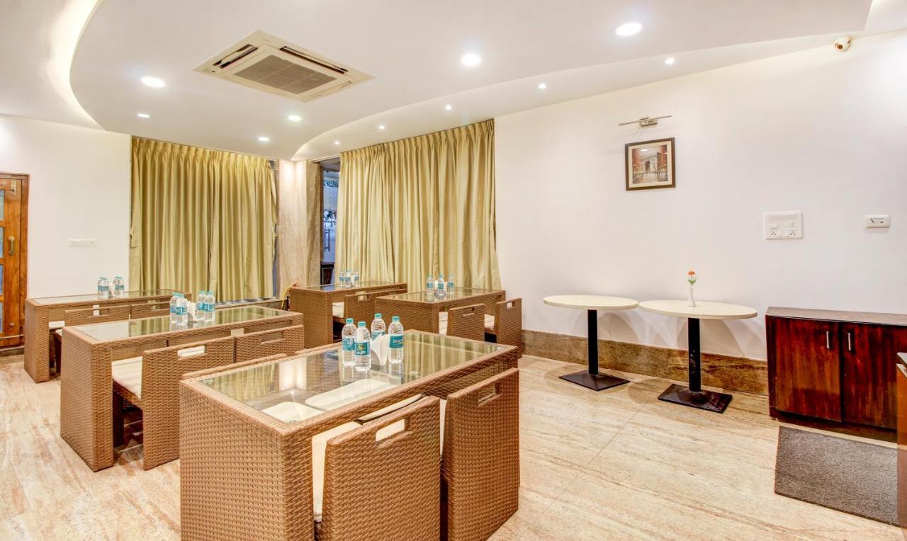 Treebo The Sai Leela Suites R T Nagar Bangalore Buitenkant foto