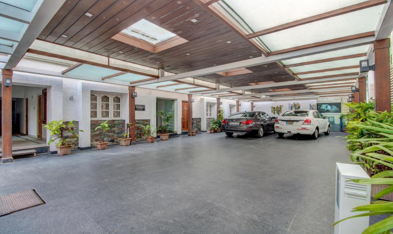 Treebo The Sai Leela Suites R T Nagar Bangalore Buitenkant foto