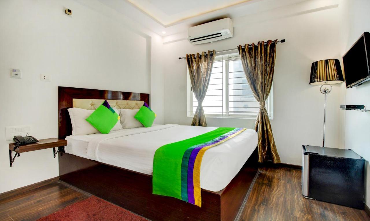Treebo The Sai Leela Suites R T Nagar Bangalore Buitenkant foto