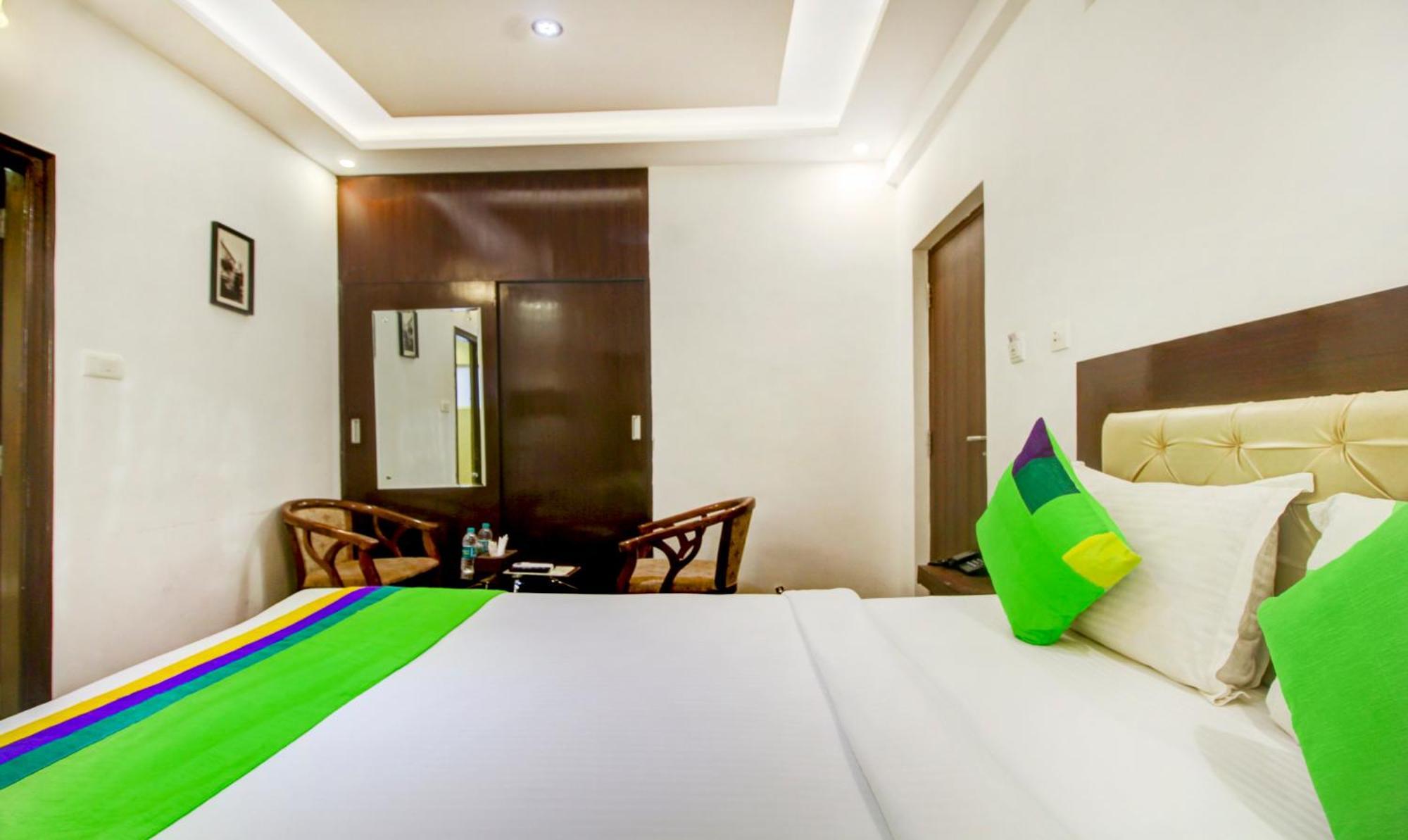 Treebo The Sai Leela Suites R T Nagar Bangalore Buitenkant foto