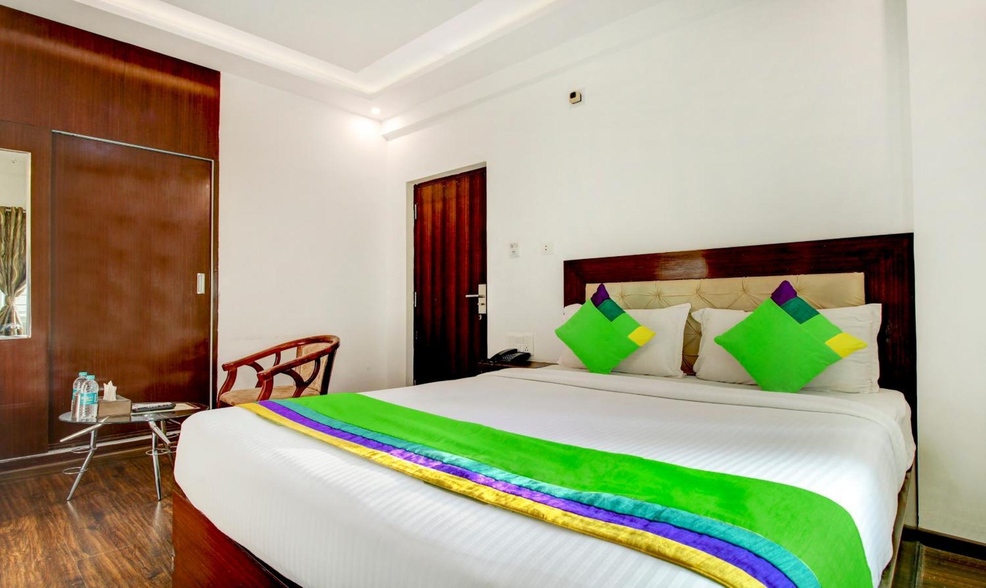 Treebo The Sai Leela Suites R T Nagar Bangalore Buitenkant foto