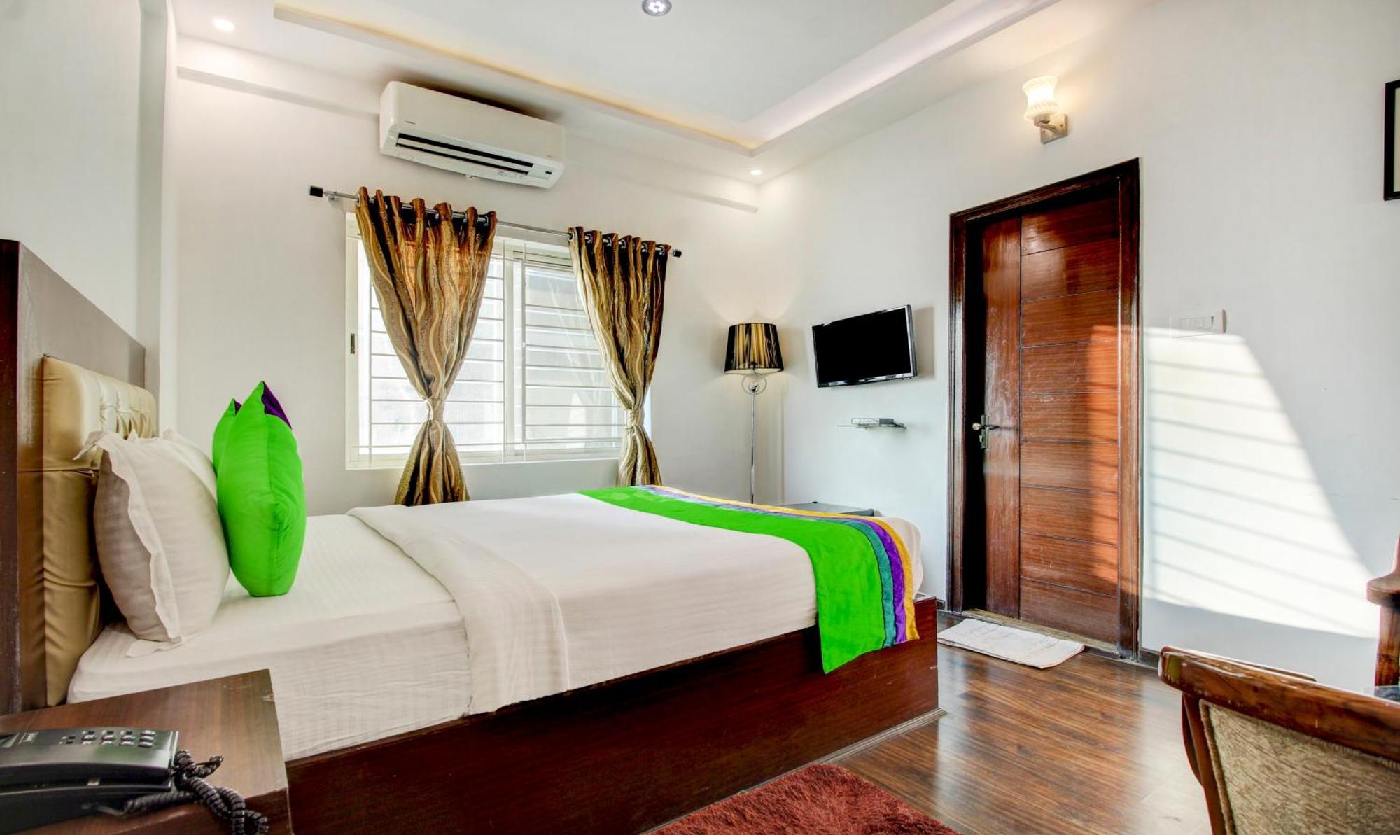 Treebo The Sai Leela Suites R T Nagar Bangalore Buitenkant foto